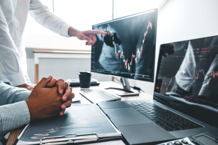 Trading discussing and analysis finance market graph stock market trading